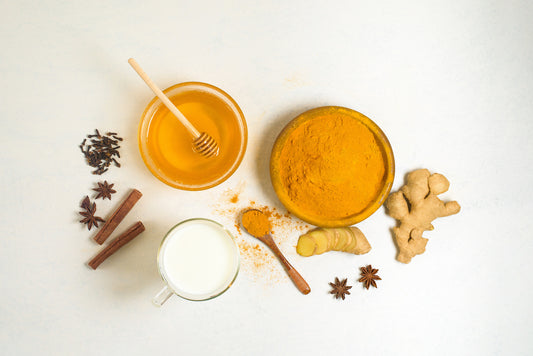 Neem und Kurkuma in der Ayurveda